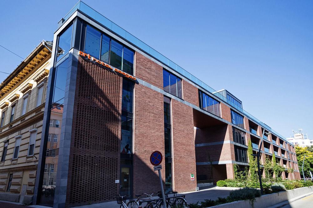 Art Hotel Szeged Exterior foto