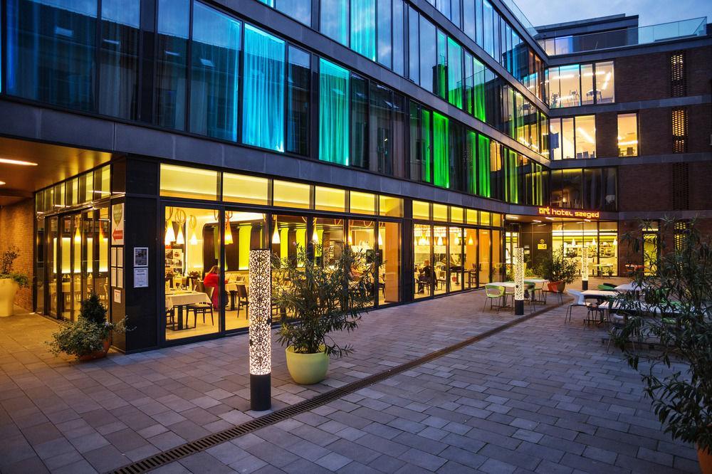 Art Hotel Szeged Exterior foto